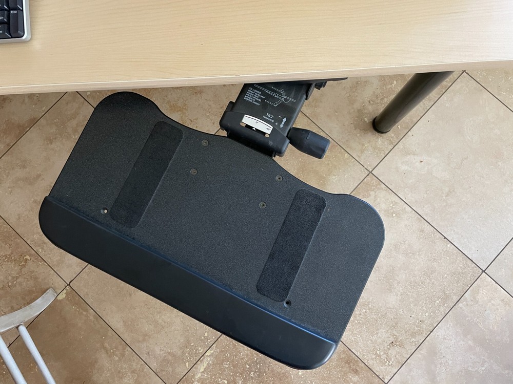 Under desk keyboard tray with mouse pad tray, extra sturdy