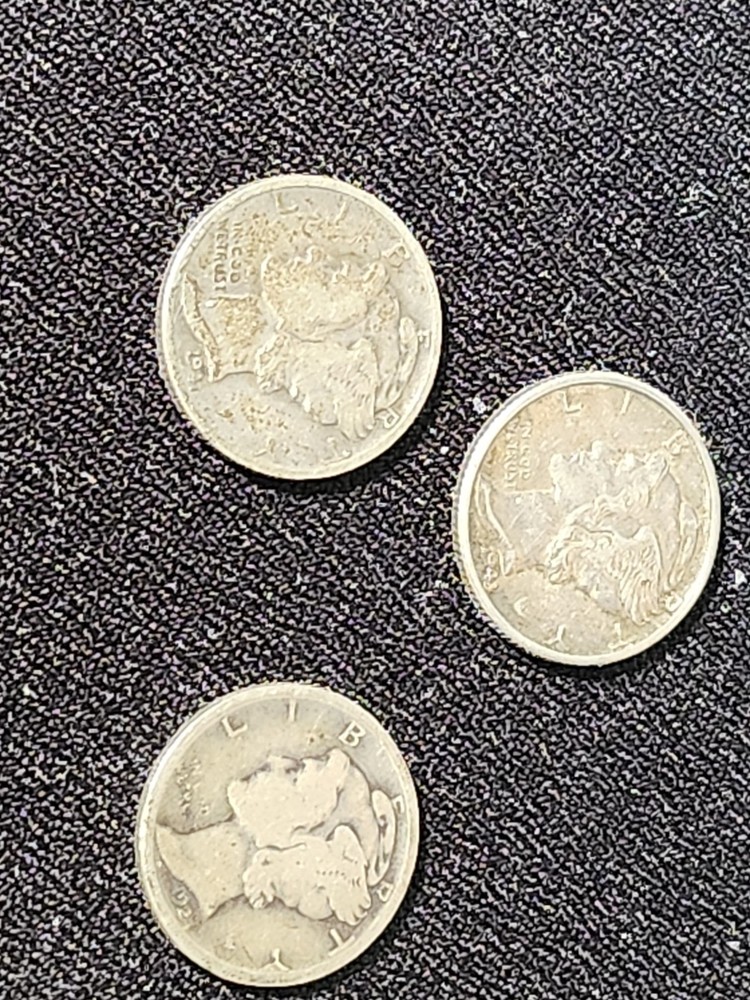3 Mercury Dimes