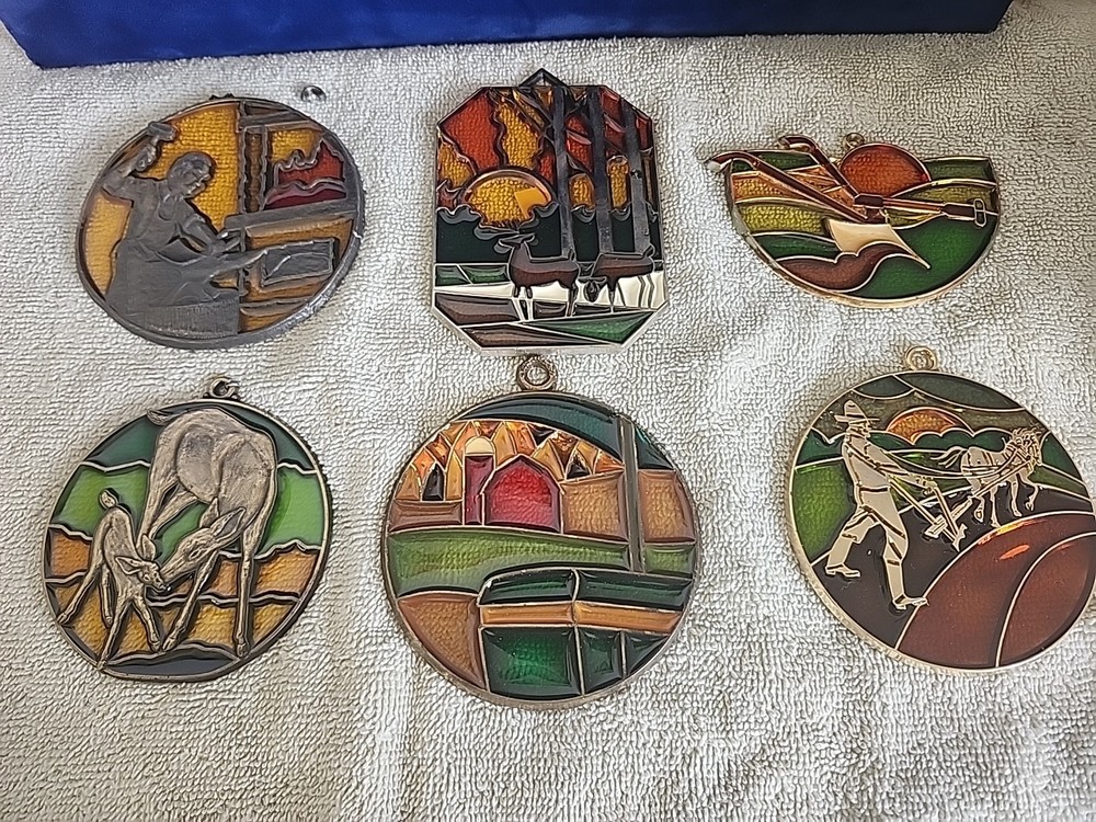 6 PC John Deere Suncatcher ;ASST'D YEARS