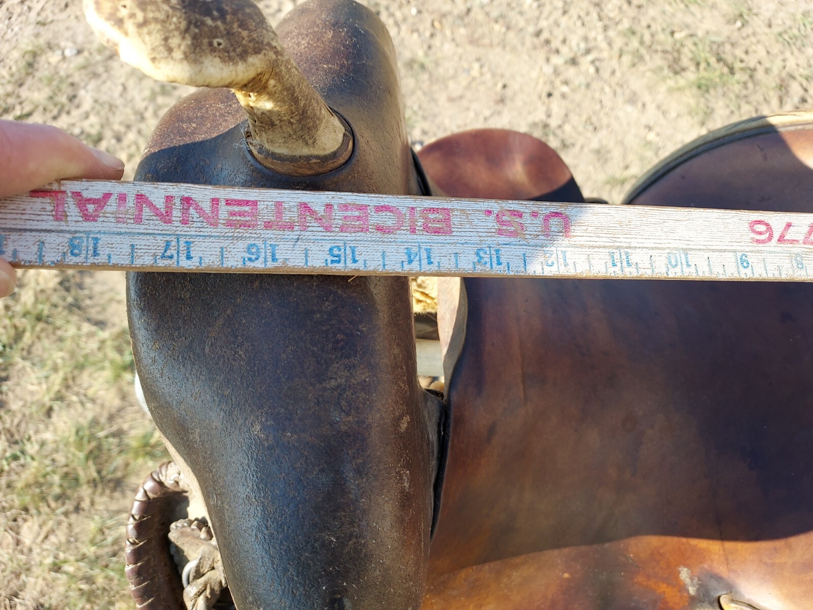 Vintage Whitney Maker Saratoga Wyo. - 14" Saddle - Heiser Fender