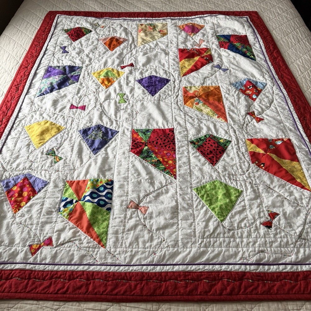 Vintage Patchwork Quilt – Kites / Whimsical Design