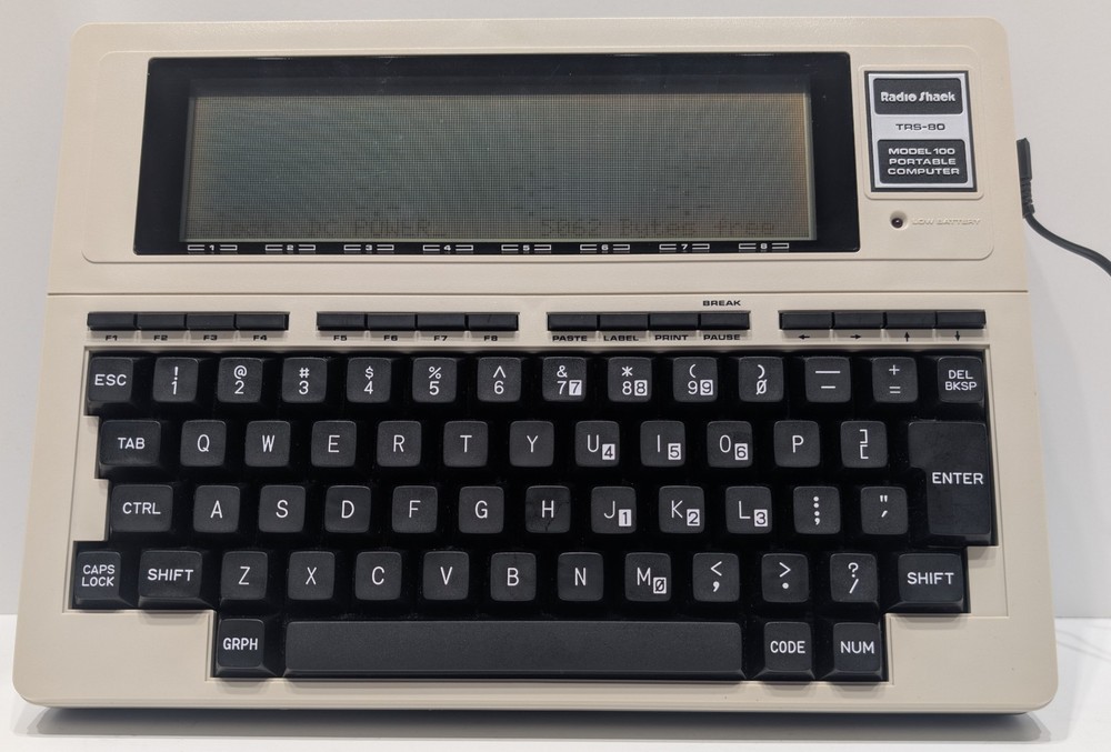 RADIO SHACK TRS-80 M100 PORTABLE COMPUTER - TESTED/WORKING