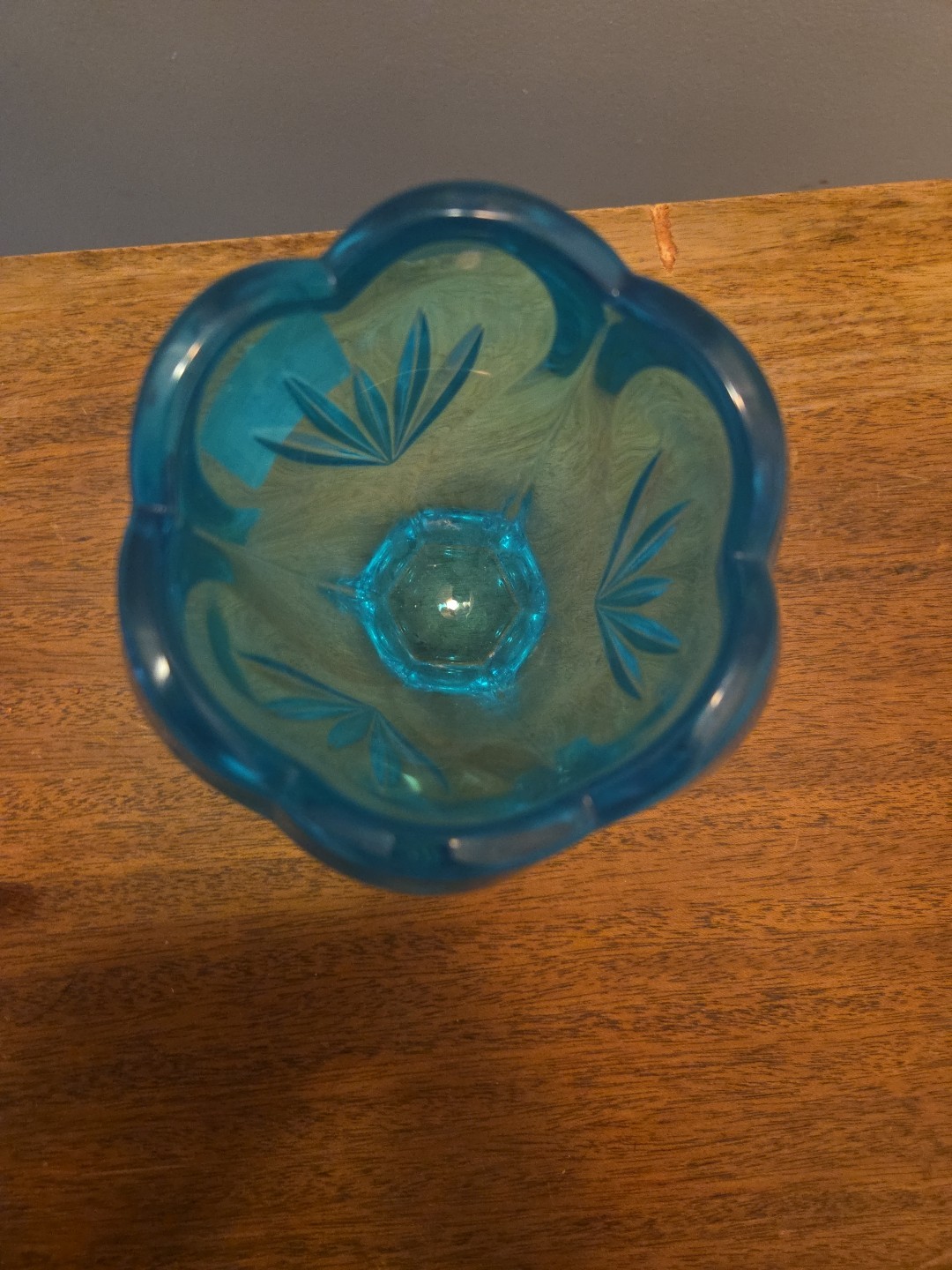 Waterford Crystal Sweet Memories 6.5 In Turquoise Marquis Scalloped Edges Hearts