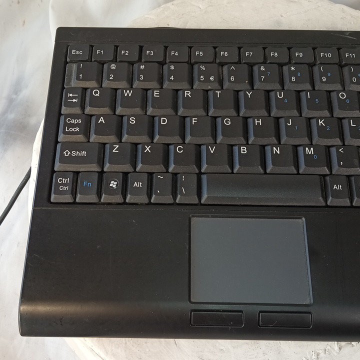 Solidtek ASK-3410U SuperMini USB Wired Keyboard with Touchpad Compact Black PC