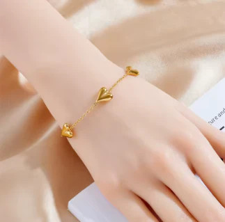 Slim Heart Bracelet