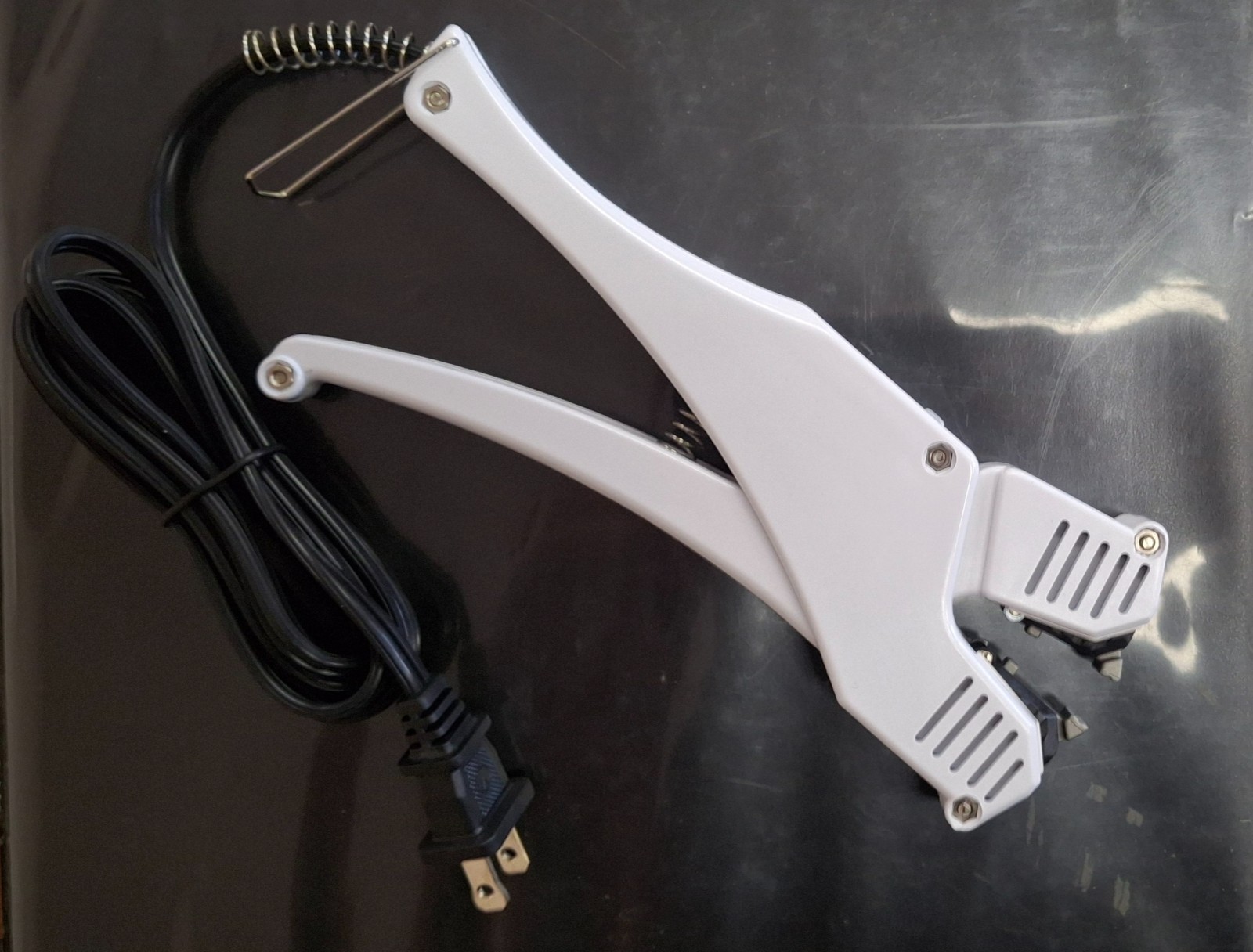 Heat Sealer for PVC Clamshells – Point Sealer Model DPC-10