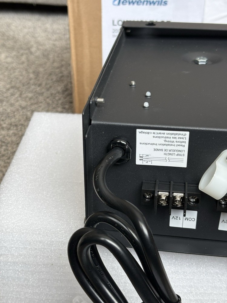 200W Low Voltage Landscape Lighting Transformer with Timer and Photocell Sensor