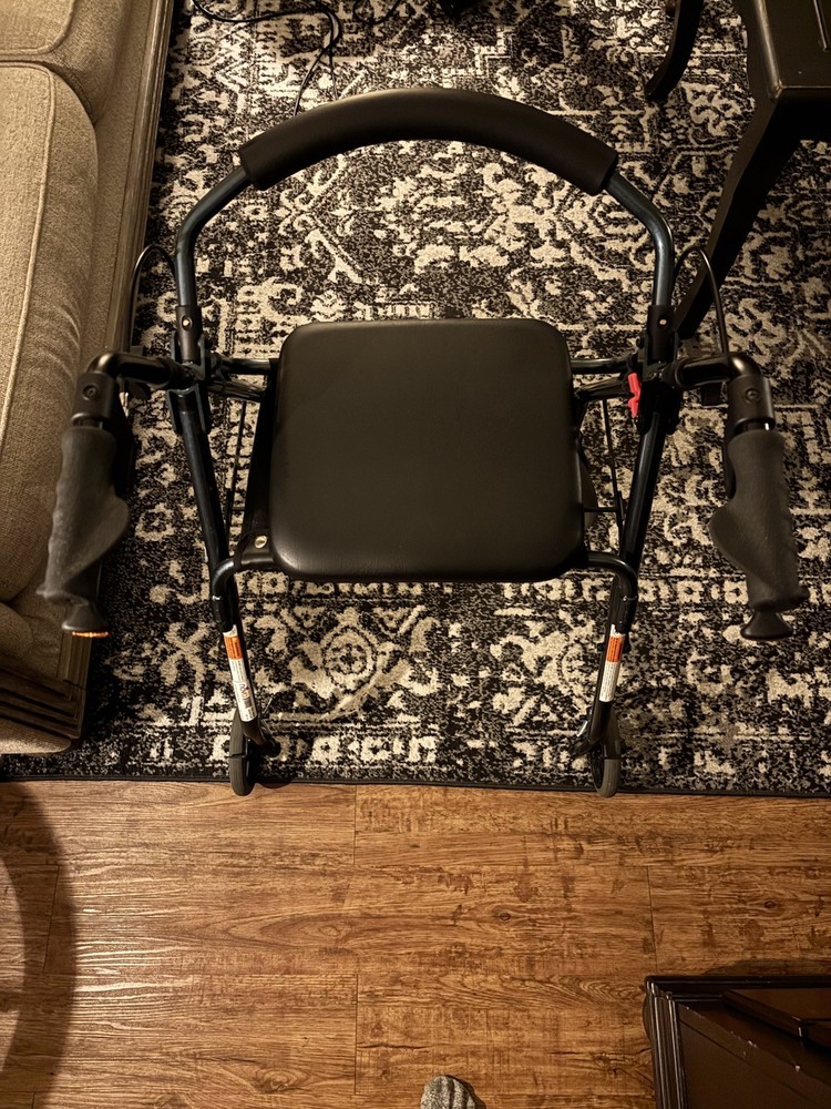 Nova Getgo Classic Rolling Walker 20”W