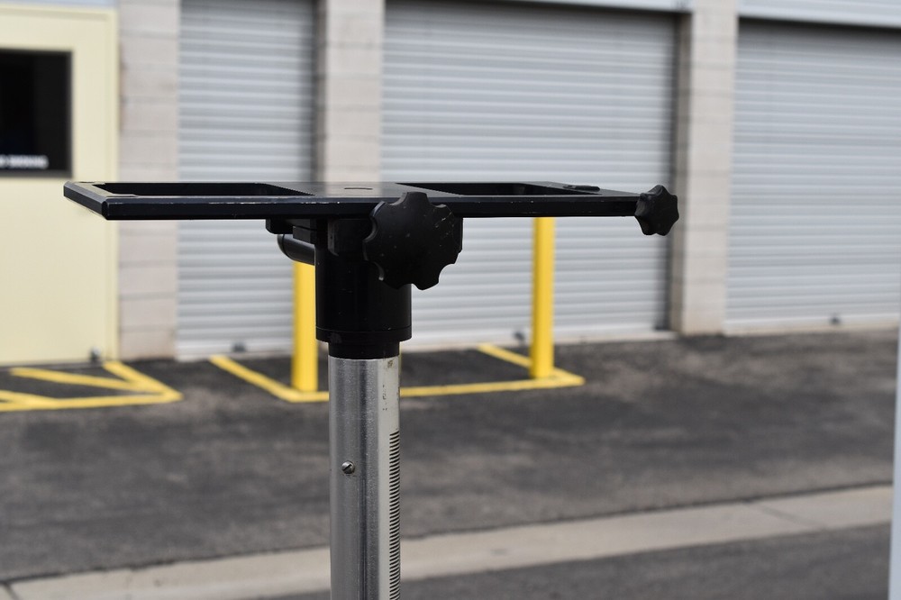 Renishaw tripod base