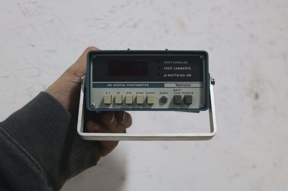 Tektronix  J16 Digital Photometer