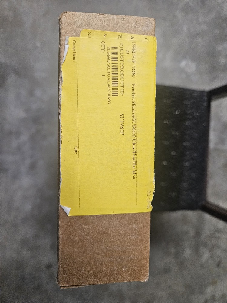 PEERLESS SUF660P Universal Ultra-Thin Flat Wall Mount