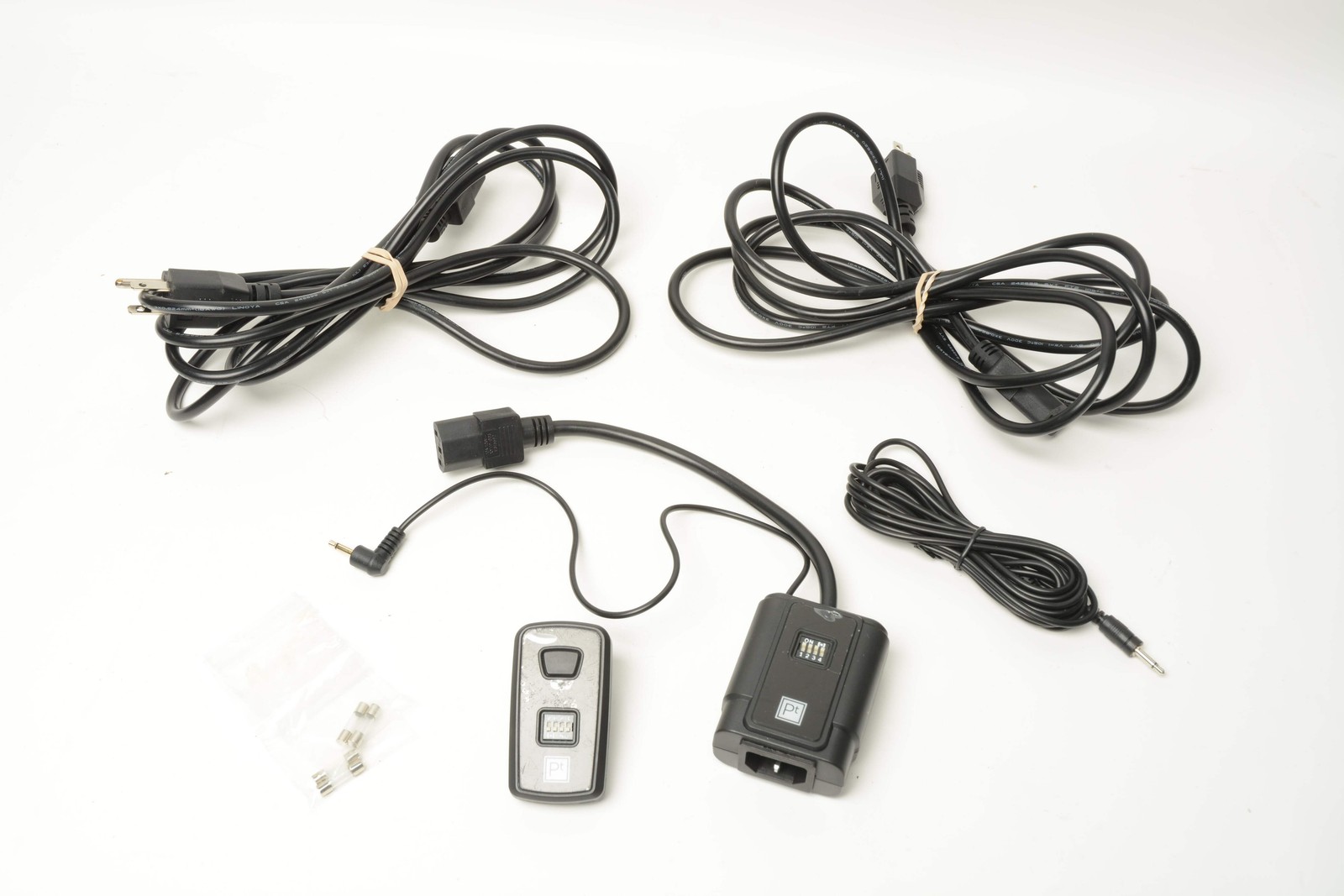 Platinum Pro Studio flash kit PT-DPSFK w/2X stands, softbox, reflector+