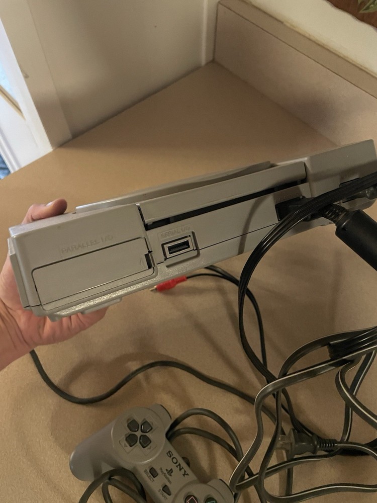 Sony PlayStation 1 System Console w/ Controller Read Desc