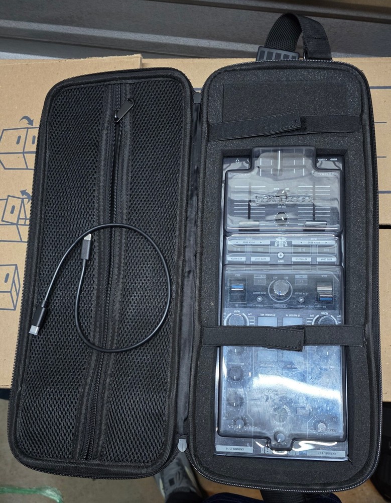 Reloop Mixtour Pro 4-deck All-in-one DJ Controller Module with Decksaver + Bag