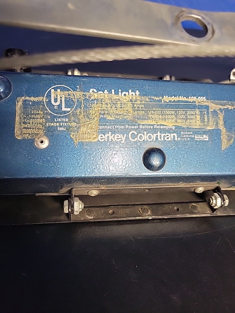 Colortran 108-005 Spot Set Light