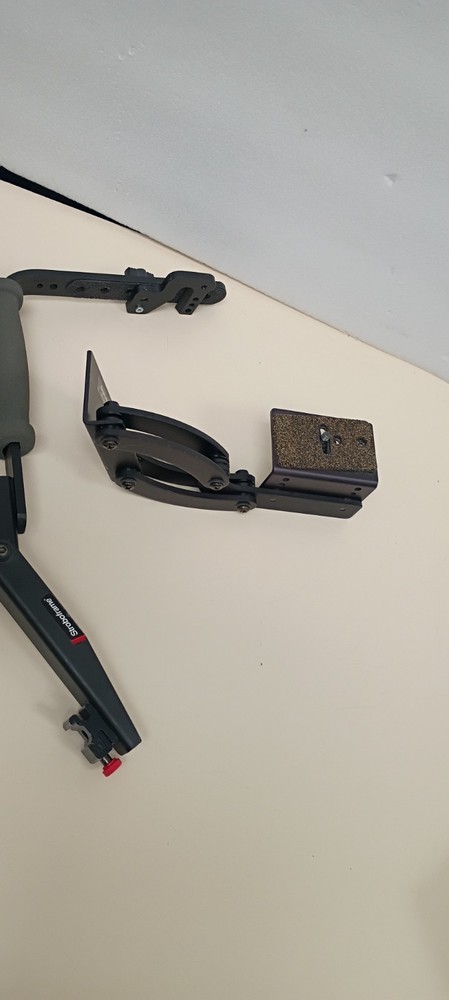 QuickFlip Stroboframe Professional Flash Bracket Plus Vertaflip Stroboframe lot
