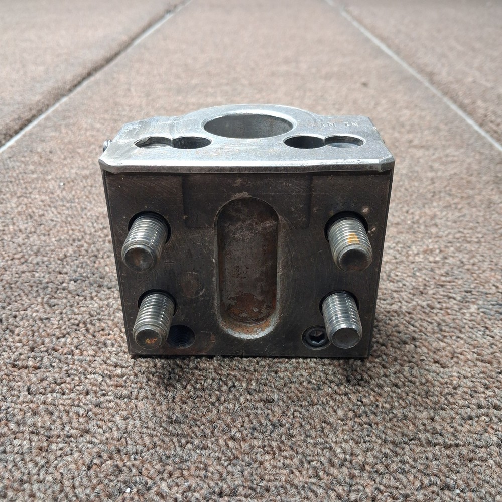 Boring Bar Holder 1 1/4" ID *Nice Shape*