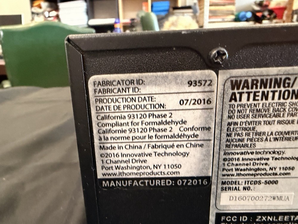 Innovative Technology ITCDS-5000 FM Stereo Receiver/CD/Bluetooth - Untested