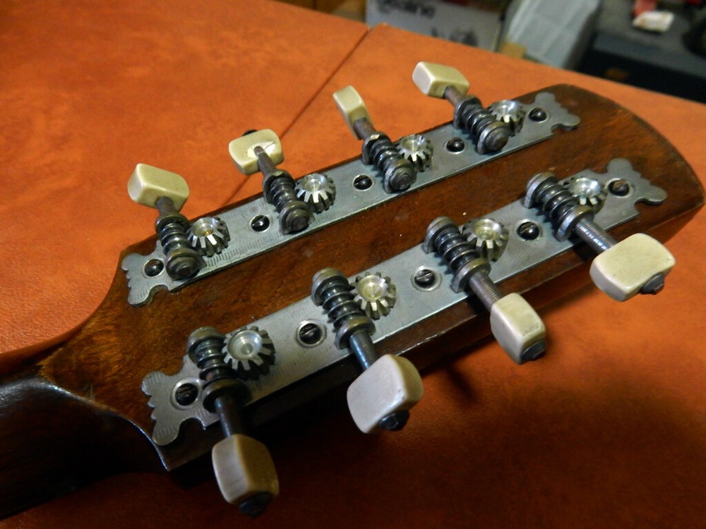 Windsor Banjo 8 strings Model 4 with original case & string WORLDWIDE SHIPPING