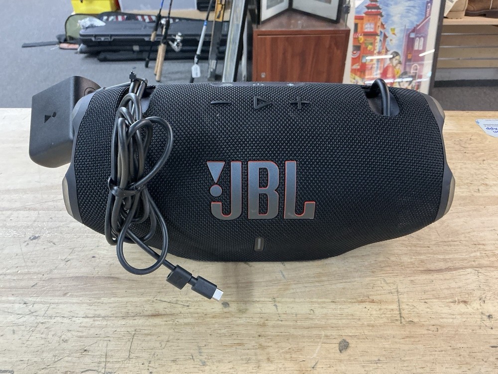 JBL Xtreme 4 Portable Wireless Bluetooth Speaker Black JBLXTREME4BLKAM