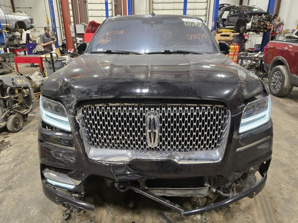 Fuse Box Engine Fits 18-21 NAVIGATOR 1546261