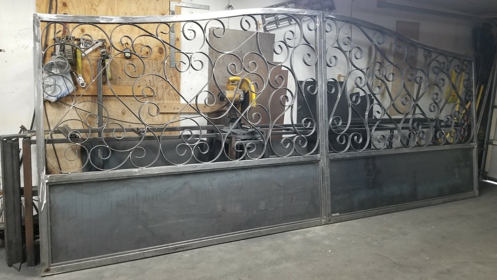 wrought iron driveway entry gate