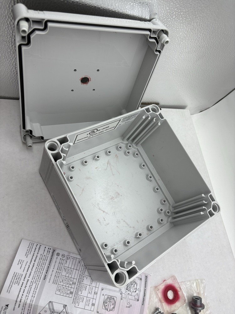 PCE ML2-063 6602680000 Switch Enclosure