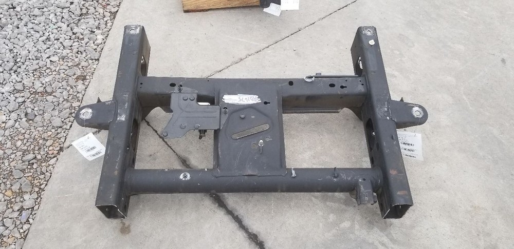 17 CHEVY SILVERADO 2500 REGULAR CAB REAR FRAME SECTION CUT