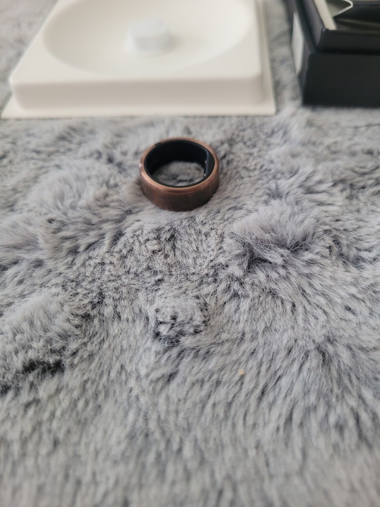 untested Motiv Smart Ring Activity Tracker Size 6 Bronze With charger