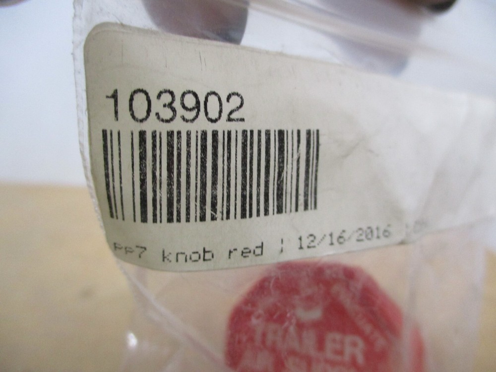 BENDIX DASH VALVE KNOB RED