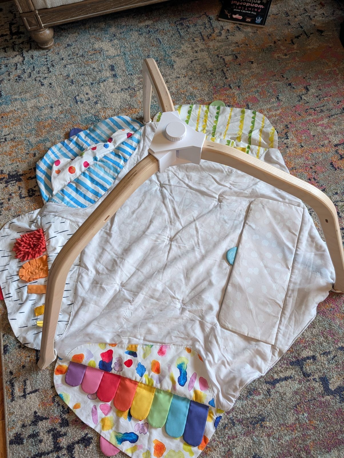 The Play Gym by Lovevery Foldable Bracket