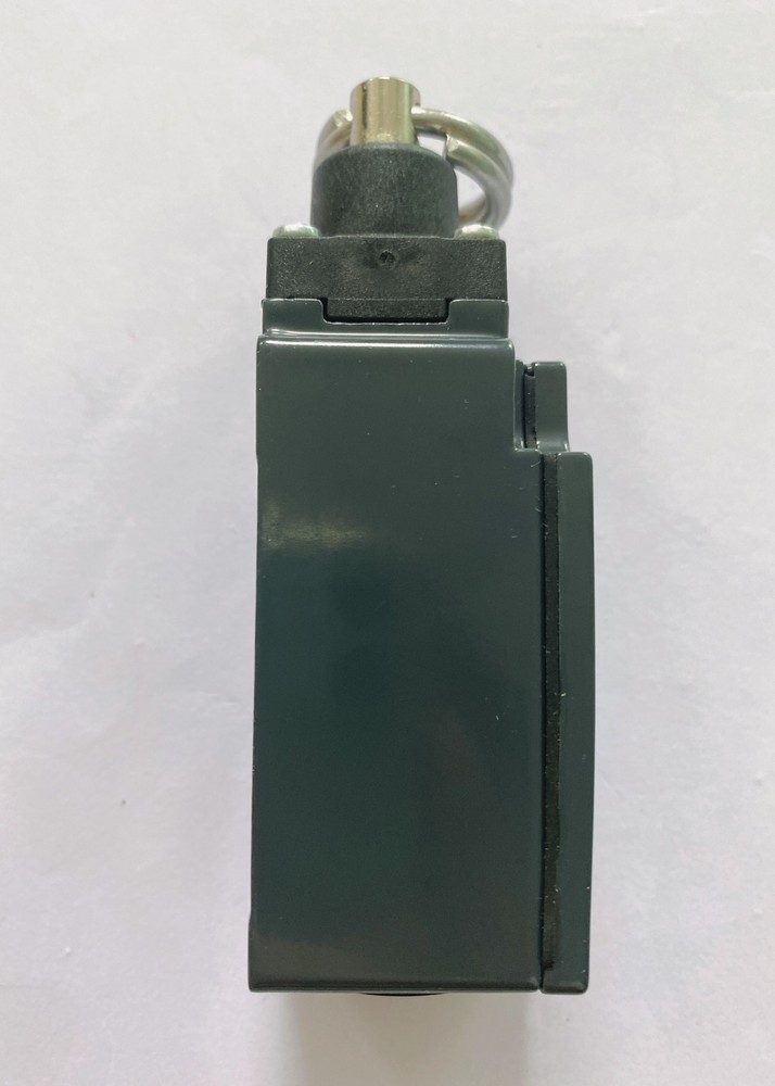 1pcs Pizzato Microswitch Safety Limit Switch FM 676
