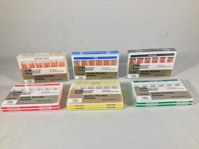 DIADENT Gutta Percha Points Endodontic Product (100 Pieces) Accessory Size