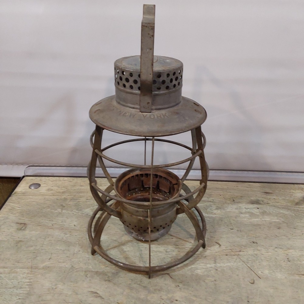 Dietz 39 Steel Clad Lantern - Frame and Ventilator - Surface Rust inside