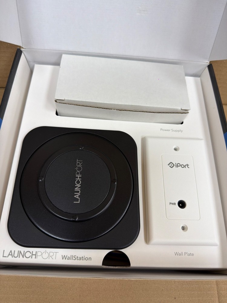 IPORT LAUNCHPORT WALLSTATION WHITE BLACK 70170