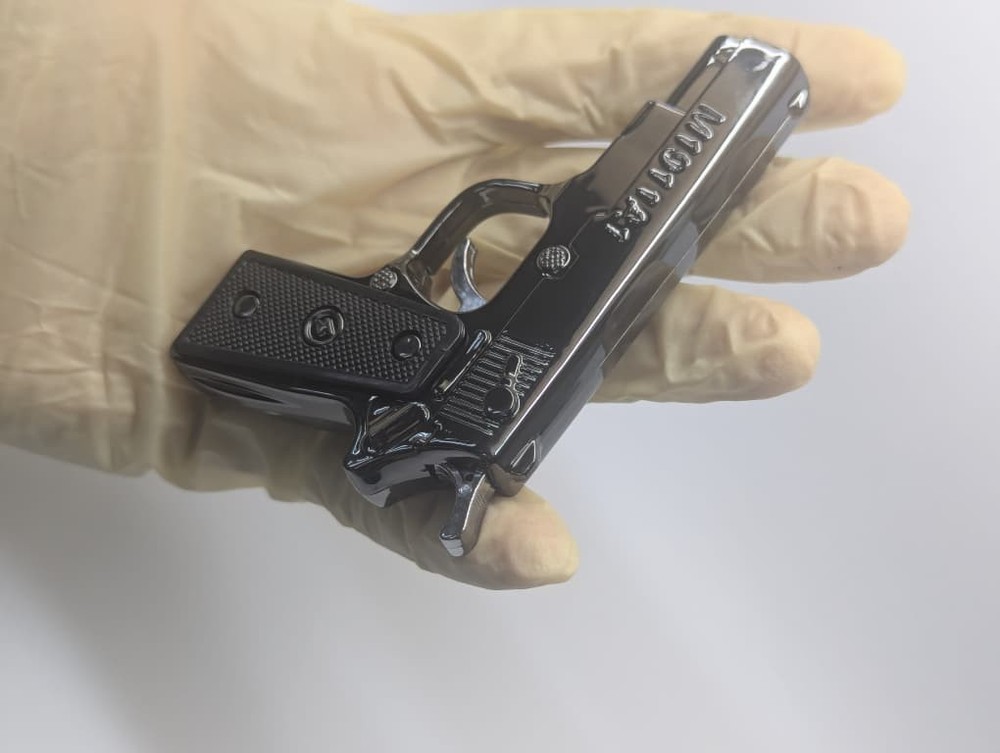 Mini Gun Keychain Laser Pointer, LED Flashlight 1/6 Scale M1911A1 Black Edition