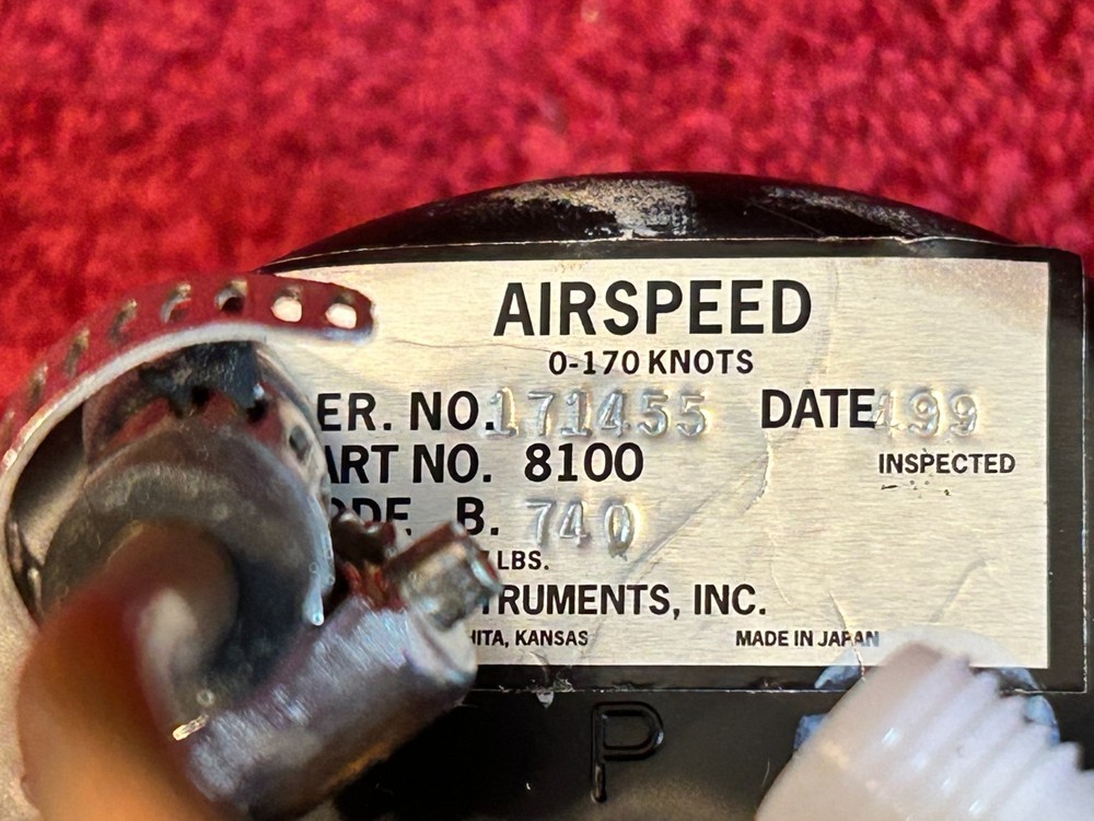 UNITED INSTRUMENTS TRUE AIRSPEED INDICATOR P/N 8100 CODE B.740