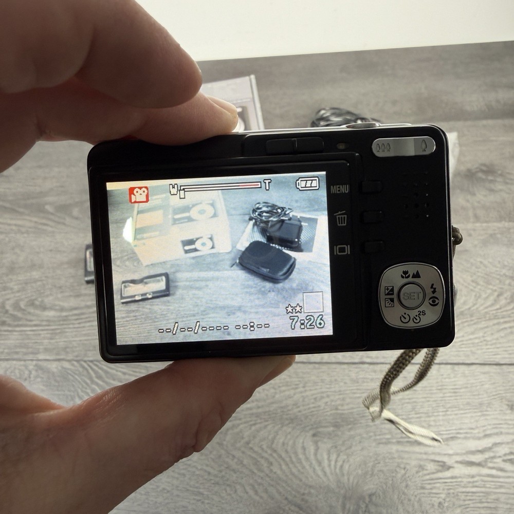 Tchibo Digitalkamera TCM 237525 Digital Still Camera 6MP Black Tested Working
