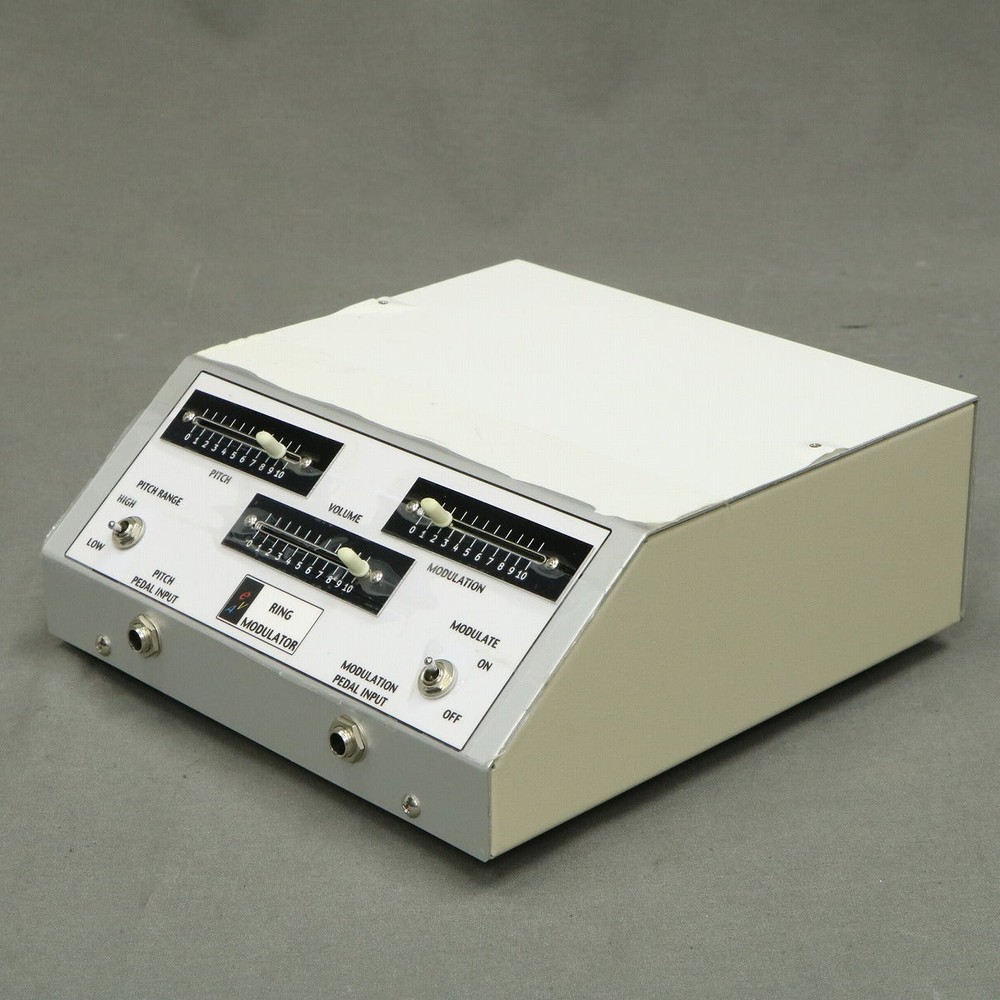 EVA Maestro Oberheim Ring Modulator RM-1A Clone