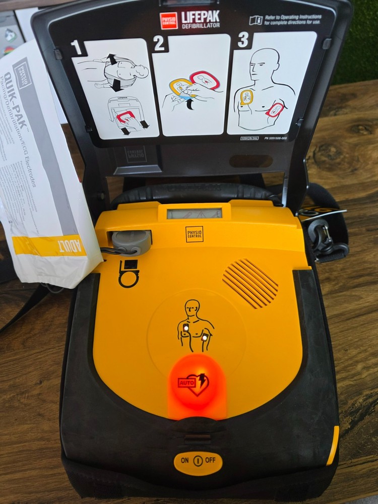 Physio-Control LIFEPAK CR Plus - Extras & Carry Case