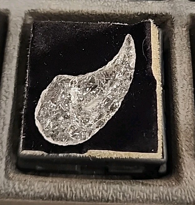 Quartz Knapping Talon Arrowhead