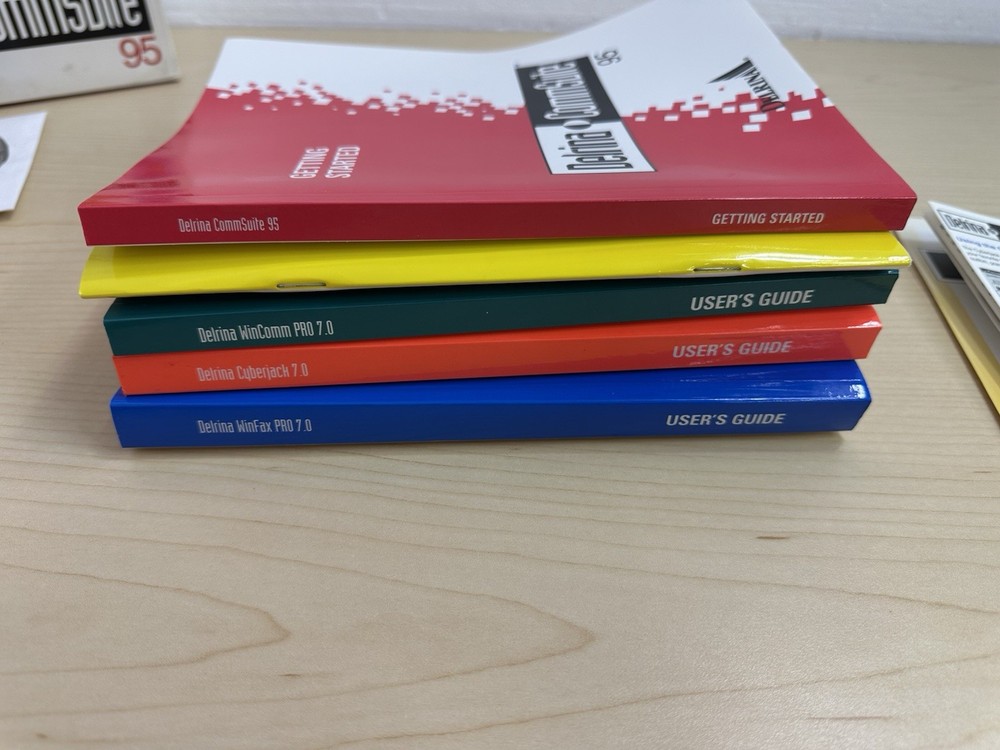 Delrina Commsuite The Complete Communications Solution For Windows 95 Used