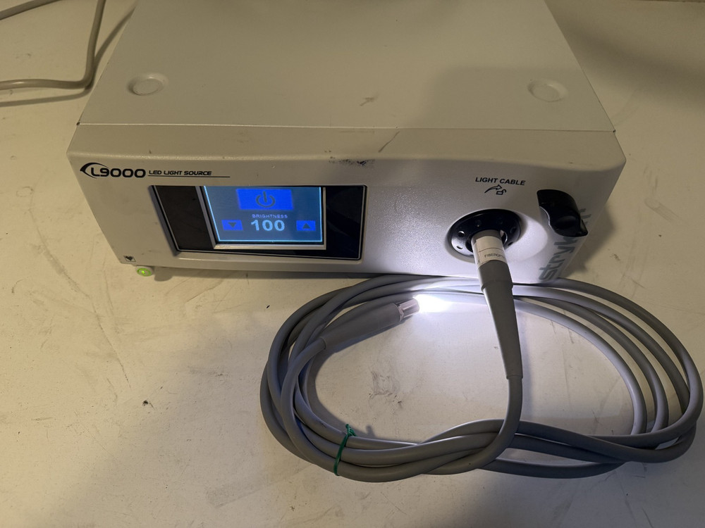 Stryker L9000 LED Light Source w/ 3 Fiber-Optic Light Cables