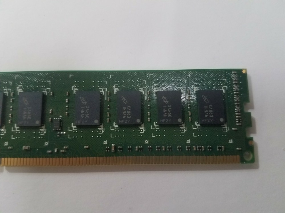 Super Talent DDR3-1600 8GB/512Mx8 ECC CL11 Micron Chip Server Memory