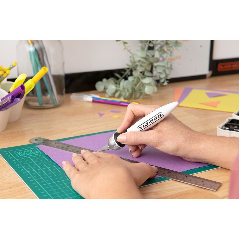 Black & Decker BDHT14001 Craft Hobby Knife Kit w/ 26 Blades and Cutting Mat New