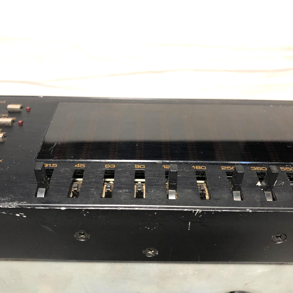 DBX 14/10 Computerized Equalizer / Analyzer Turns On (Untested)