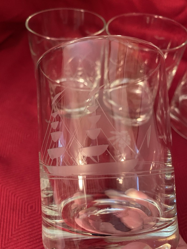 SET OF FOUR ETCHED" CLIPPER SHIP " OLD FASHIONED GLASSES EUC