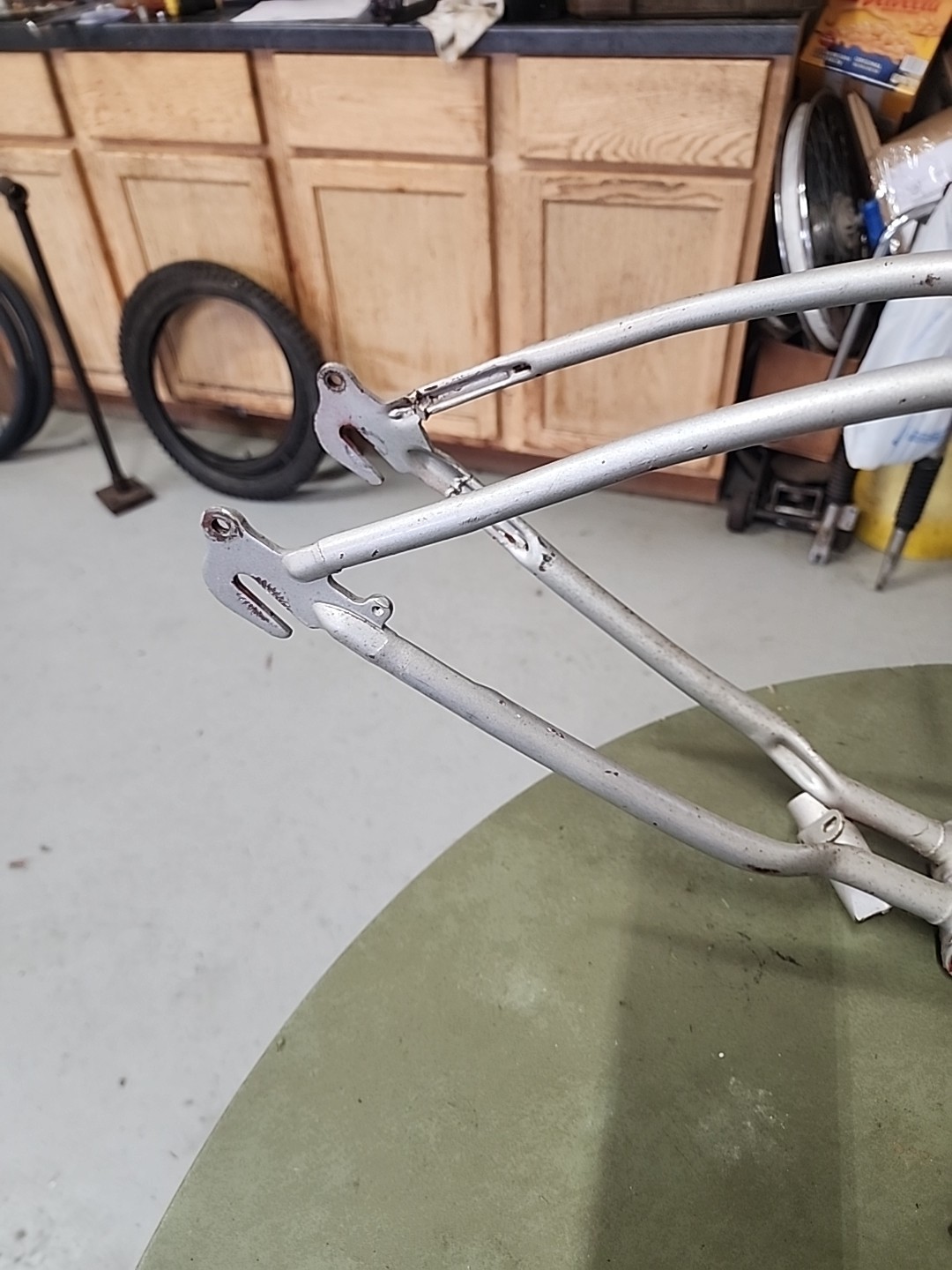 1975 SCHWINN STINGRAY SCRAMBLER BMX 20 INCH SILVER FRAME KICKSTAND HEADBAGE L$$K