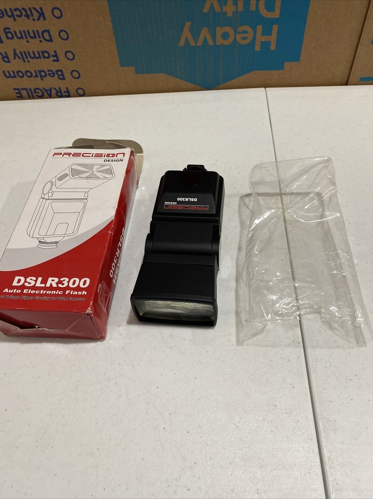 Precision Design DSLR300 Auto Electronic Flash, Low Voltage High Power Flash
