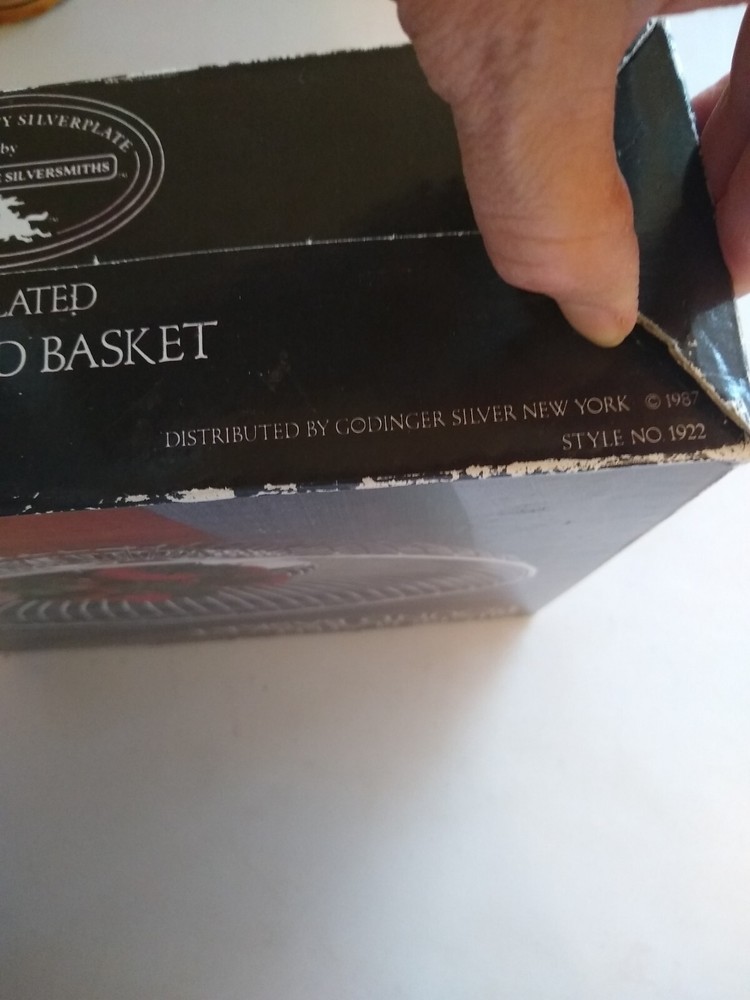 Paul Revere Silversmiths Silver Plated Round Basket Vintage 1987